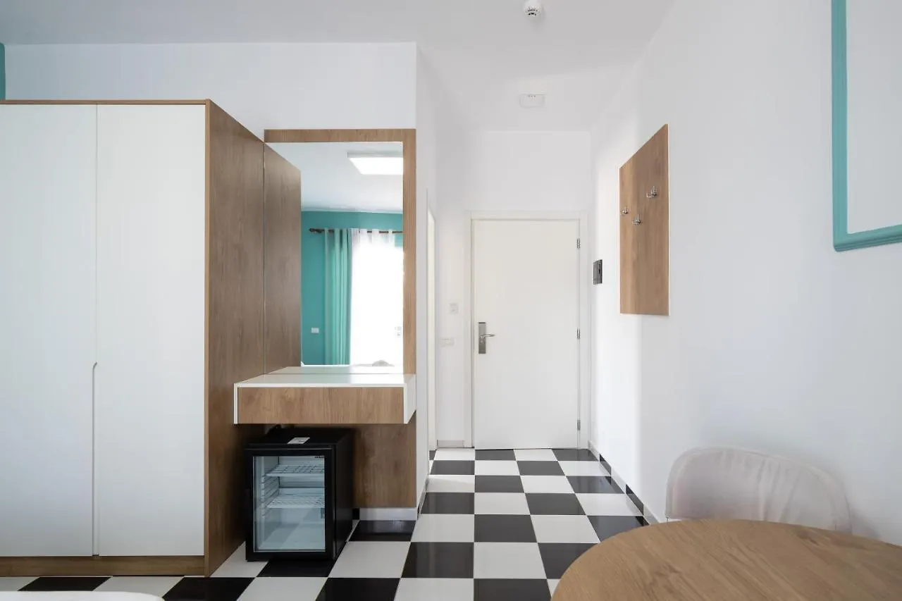 Compas Boutique Hotel Golem  4*, Golem (Tirana) Albania