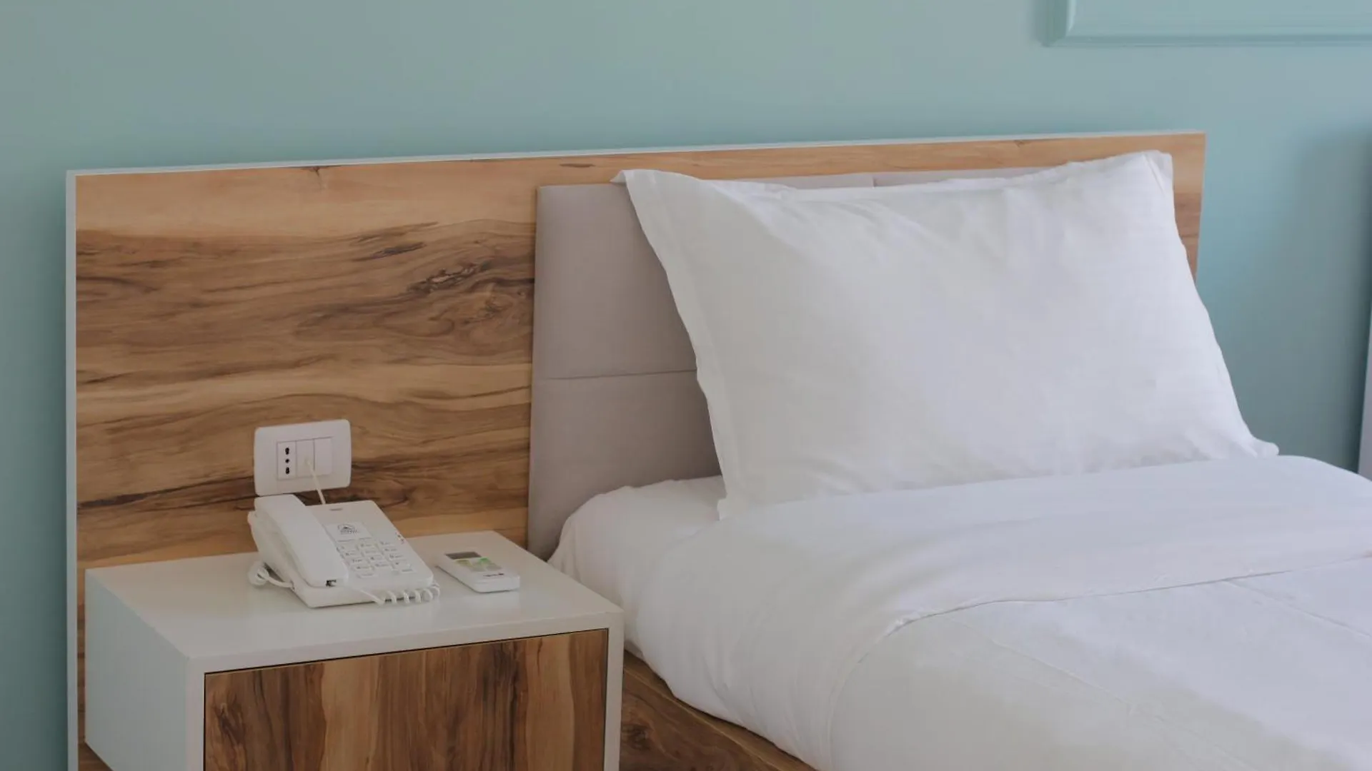 Compas Boutique Hotel Golem  4*, Golem (Tirana)