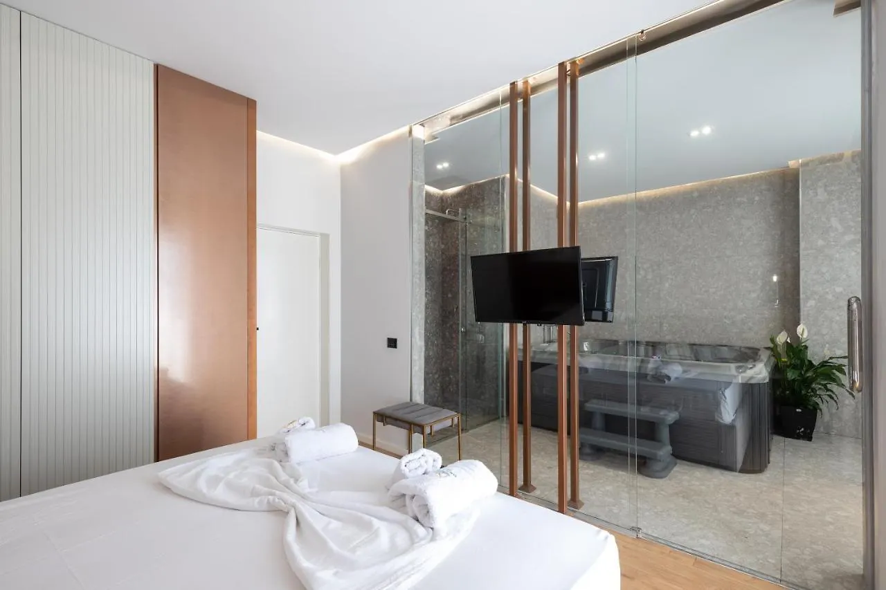Compas Boutique Hotel Golem