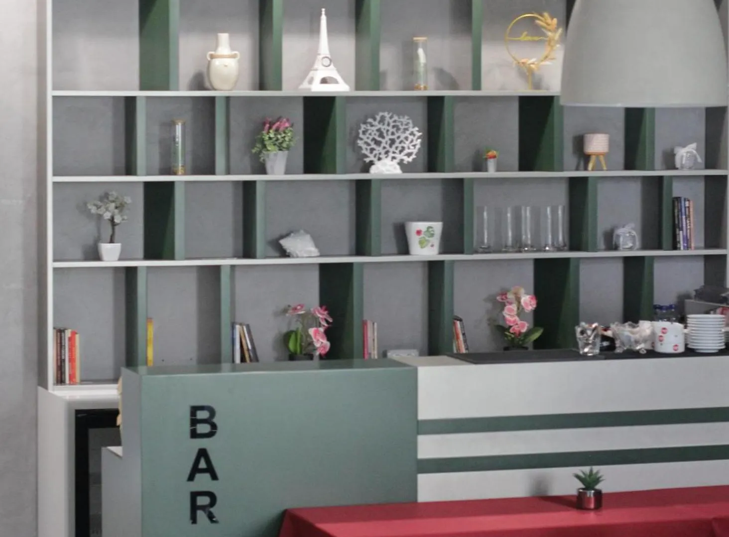 Compas Boutique Hotel Golem
