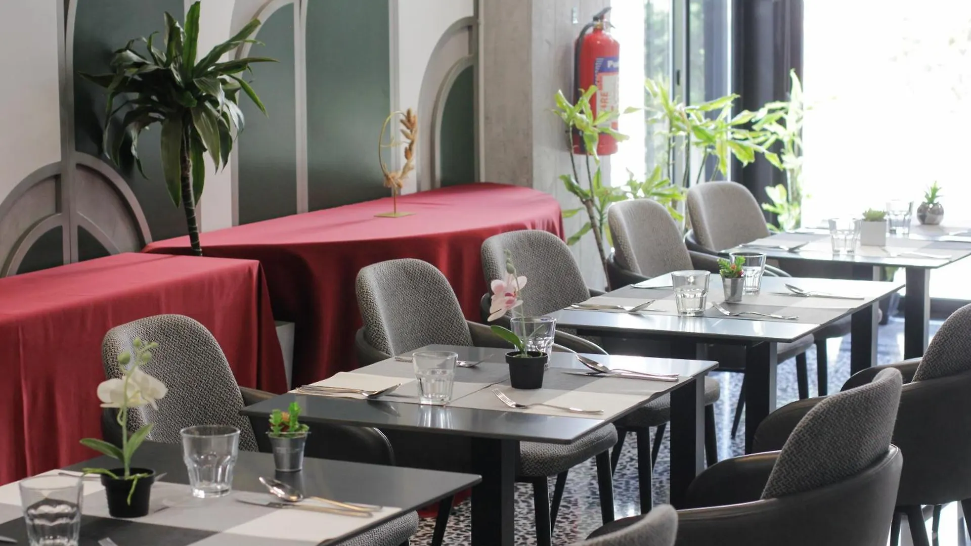 Compas Boutique Hotel Golem   Golem (Tirana)